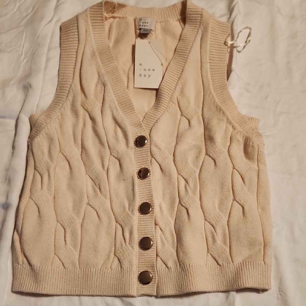 A New Day Women's Beige Cable Knit Sweater Vest